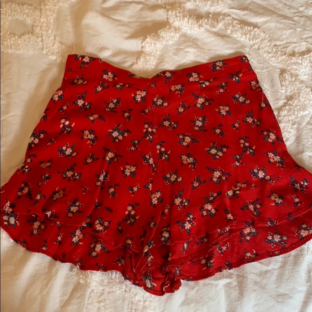 American Eagle flowy shorts
